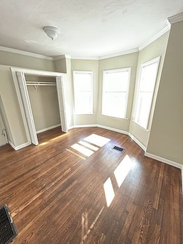 40 Hurd St 1, Melrose, MA 02176