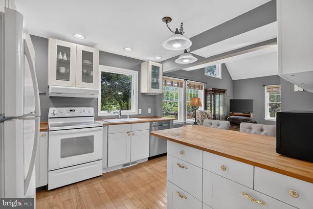 1030 HOOK RD, Westminster, MD 21157