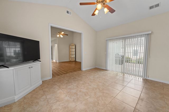 749 Ashley Manor Dr., Longs, SC 29568