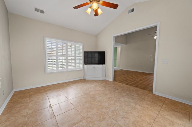 749 Ashley Manor Dr., Longs, SC 29568