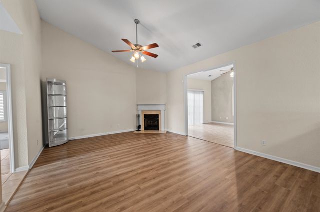 749 Ashley Manor Dr., Longs, SC 29568