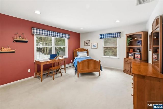 117 Van Riper Lane, Woodcliff Lake, NJ 07677