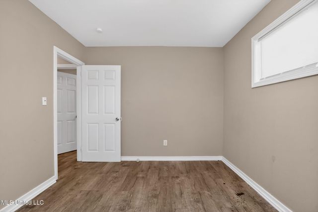 227 Queen Anne Lane, Jackson, MS 39209