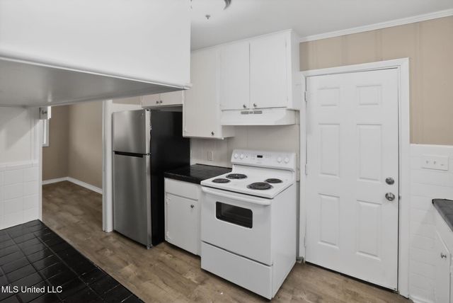 227 Queen Anne Lane, Jackson, MS 39209