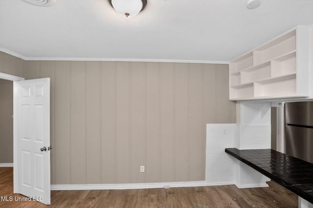 227 Queen Anne Lane, Jackson, MS 39209