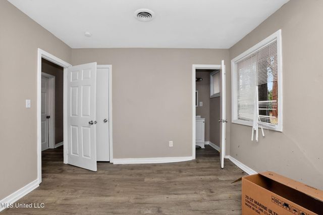 227 Queen Anne Lane, Jackson, MS 39209