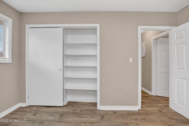 227 Queen Anne Lane, Jackson, MS 39209