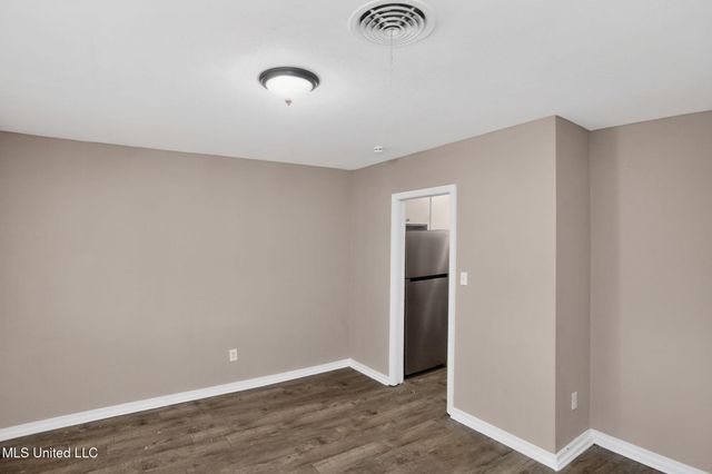 227 Queen Anne Lane, Jackson, MS 39209