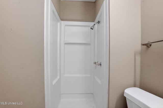 227 Queen Anne Lane, Jackson, MS 39209