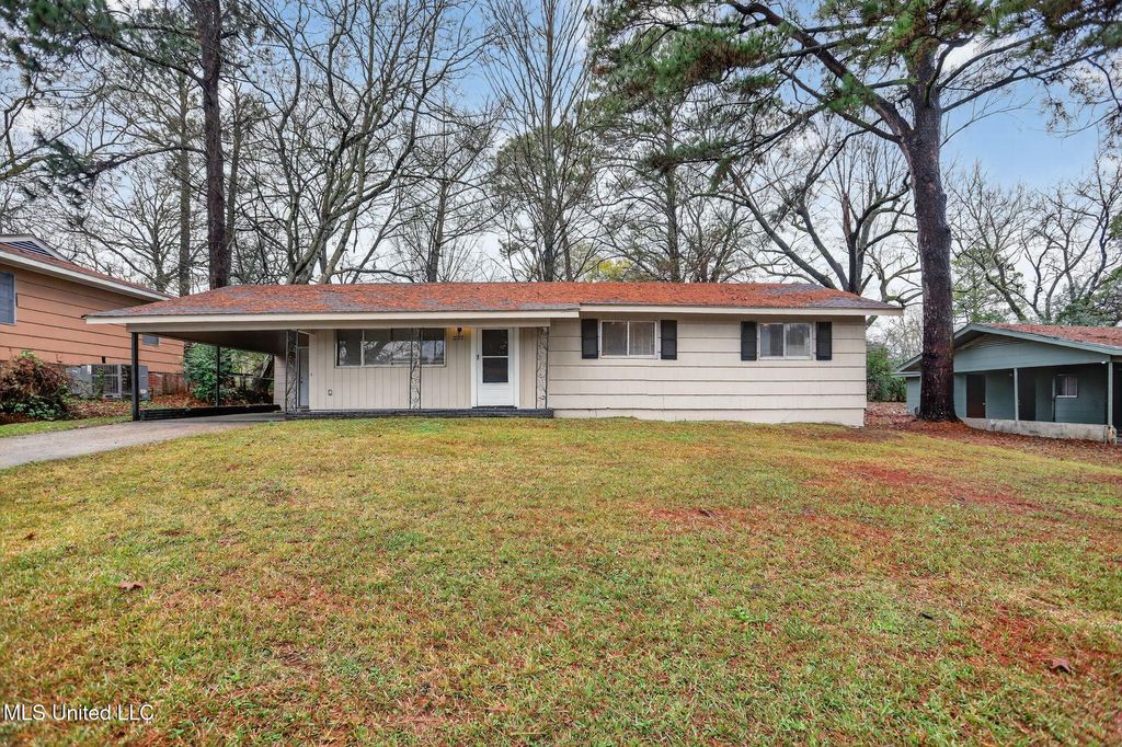 227 Queen Anne Lane, Jackson, MS 39209