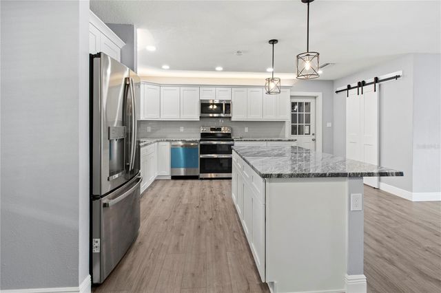 2401 10TH STREET W, Palmetto, FL 34221