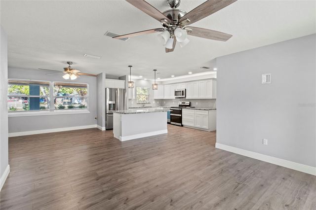 2401 10TH STREET W, Palmetto, FL 34221