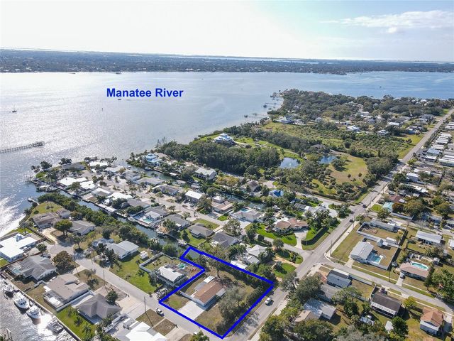 2401 10TH STREET W, Palmetto, FL 34221