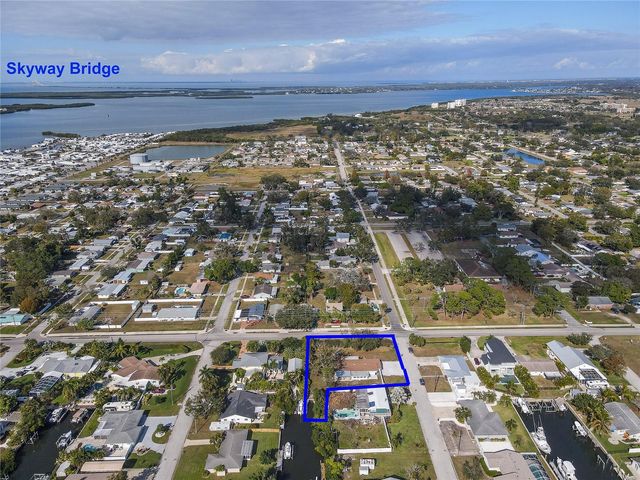 2401 10TH STREET W, Palmetto, FL 34221