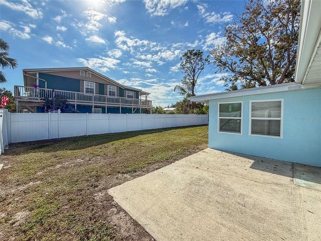 2401 10TH STREET W, Palmetto, FL 34221