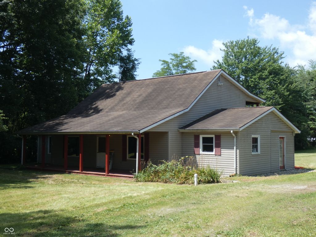 6546 N County Road 1300 E, Seymour, IN 47274
