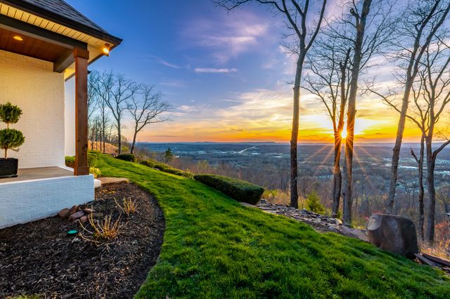 8269 Balata Drive, Ooltewah, TN 37363