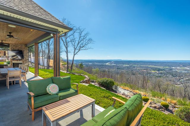 8269 Balata Drive, Ooltewah, TN 37363