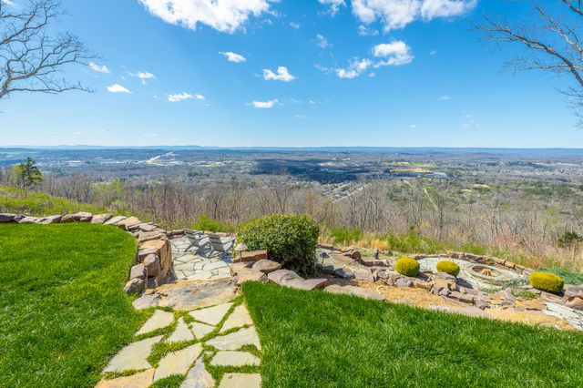 8269 Balata Drive, Ooltewah, TN 37363