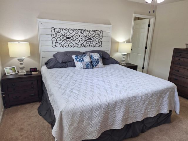 54 Zinnia Court, Lake Jackson, TX 77566
