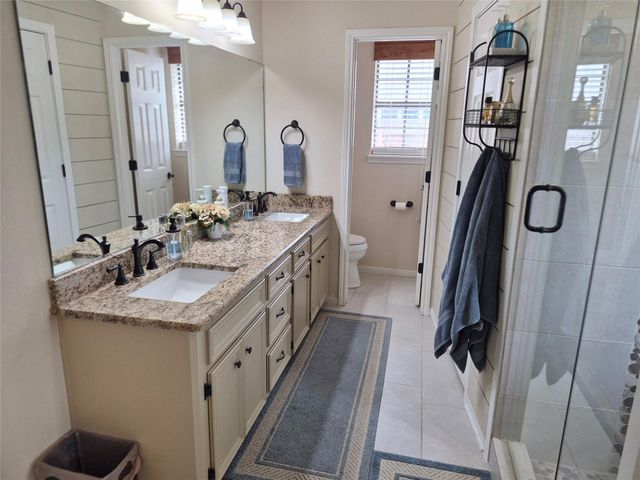 54 Zinnia Court, Lake Jackson, TX 77566