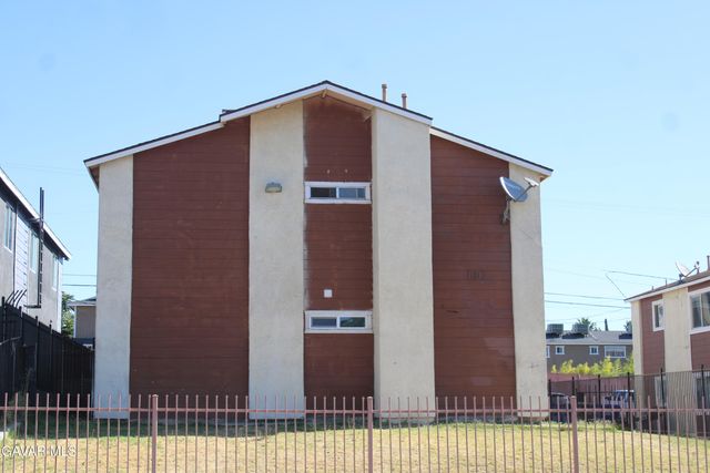 1308 Flower Street, Bakersfield, CA 93305