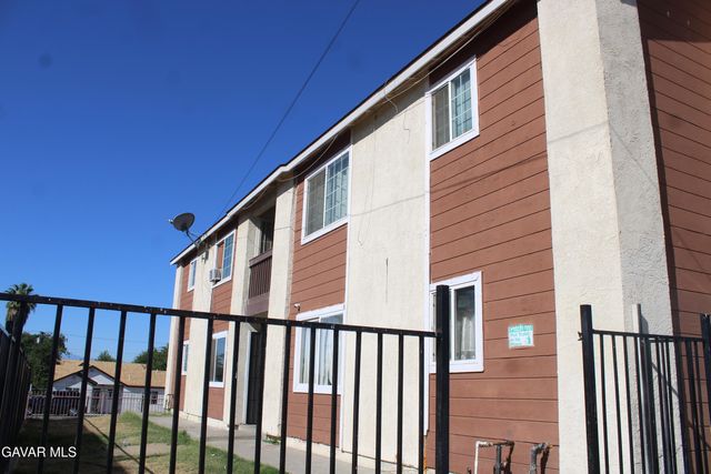 1308 Flower Street, Bakersfield, CA 93305