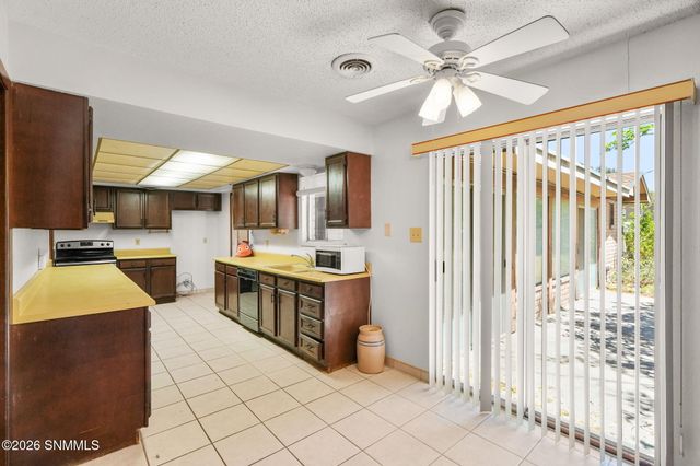 3012 Karen Drive, Las Cruces, NM 88001