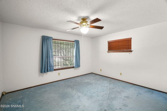 3012 Karen Drive, Las Cruces, NM 88001