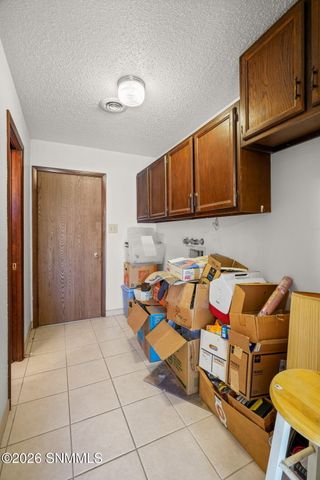 3012 Karen Drive, Las Cruces, NM 88001