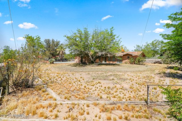 3012 Karen Drive, Las Cruces, NM 88001