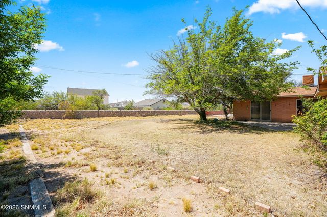 3012 Karen Drive, Las Cruces, NM 88001