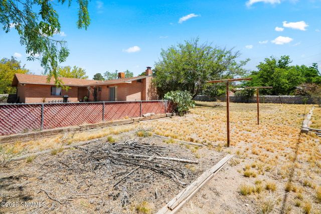 3012 Karen Drive, Las Cruces, NM 88001