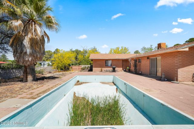 3012 Karen Drive, Las Cruces, NM 88001