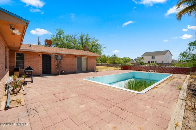 3012 Karen Drive, Las Cruces, NM 88001