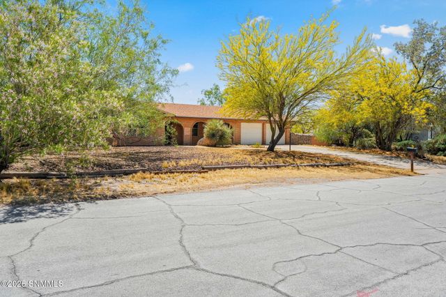 3012 Karen Drive, Las Cruces, NM 88001