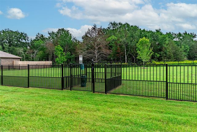 211 Fairmeade Drive, Terrell, TX 75160