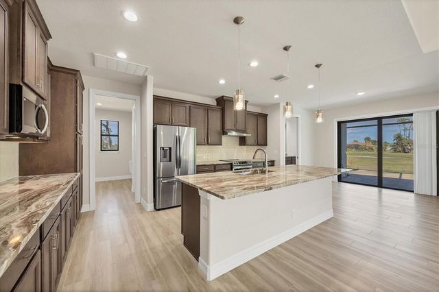 27 TEE VIEW ROAD, Rotonda West, FL 33947