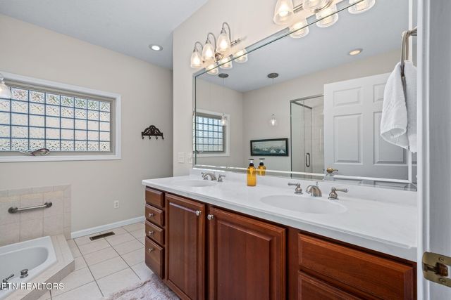 120 Valarian Drive, Crossville, TN 38558