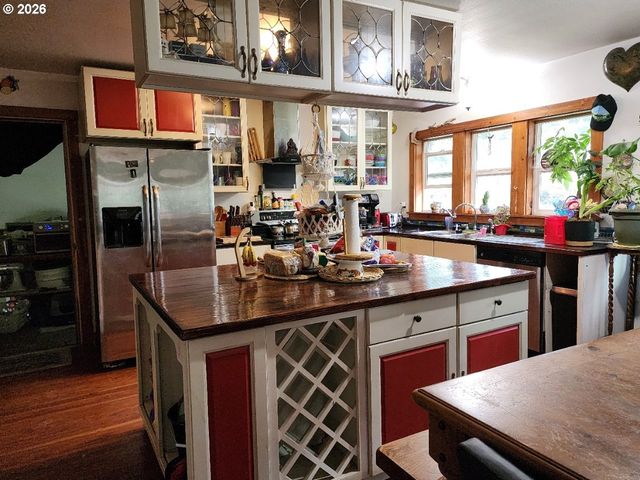 45366 HIGHWAY 101, Langlois, OR 97450