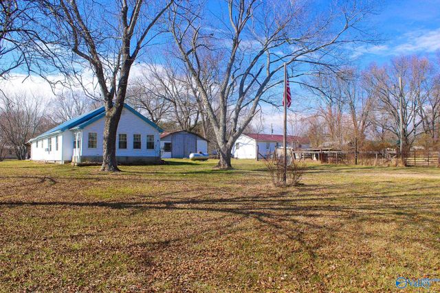 102 SW 1st Street, Sylvania, AL 35988