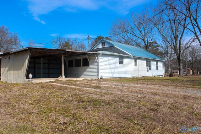 102 SW 1st Street, Sylvania, AL 35988