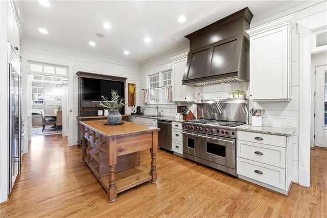 115 Ariel Court, Roswell, GA 30075