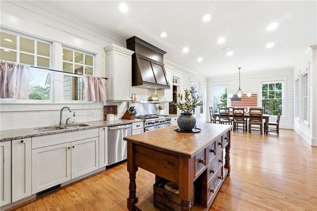 115 Ariel Court, Roswell, GA 30075