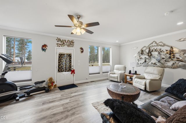 16760 Pine Place, La Pine, OR 97739