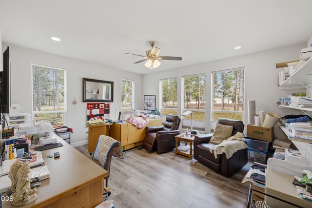 16760 Pine Place, La Pine, OR 97739