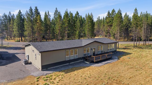 16760 Pine Place, La Pine, OR 97739