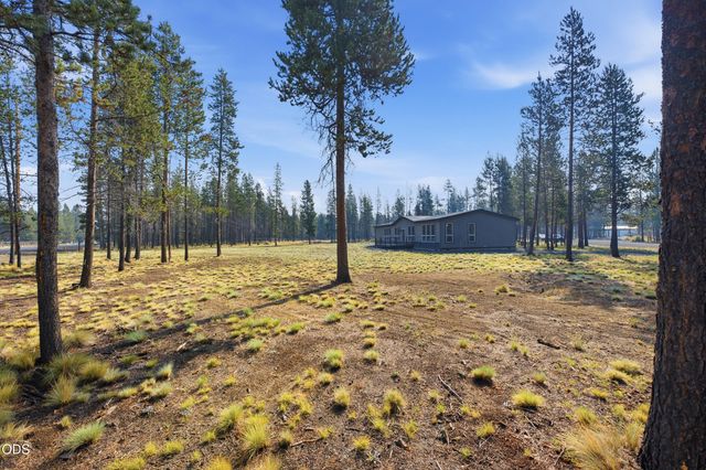 16760 Pine Place, La Pine, OR 97739