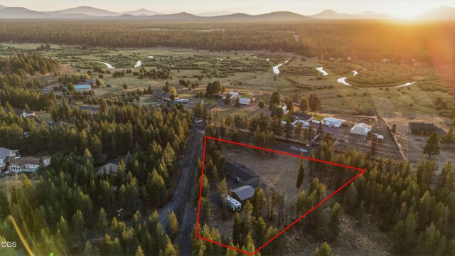 16760 Pine Place, La Pine, OR 97739