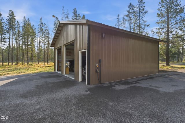 16760 Pine Place, La Pine, OR 97739